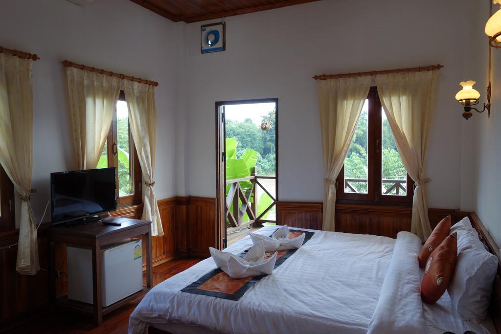 Namkhan Riverside Hotel 루앙프라방 객실 사진