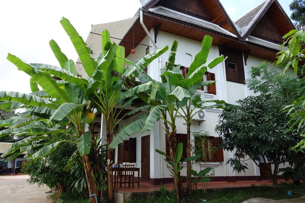 Namkhan Riverside Hotel 루앙프라방 외부 사진