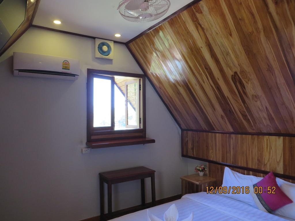 Namkhan Riverside Hotel 루앙프라방 외부 사진